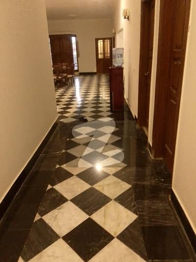 RENOVATED WEST OPEN GROUND FLOOR