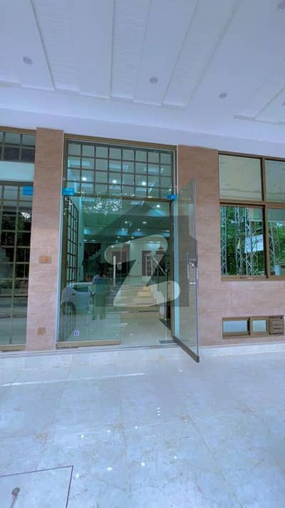 1 Kanal Brand New 4th Story Building For Rent in Main Baulevard Road Johar Town for Multinational Company, Call Center, Software House, Other Company Office Any Commercial Activities