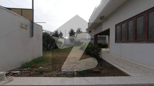 Your Search Ends Right Here With The Beautiful Prime Location House In North Nazimabad - Block H At Affordable Price Of Pkr Rs. 800000