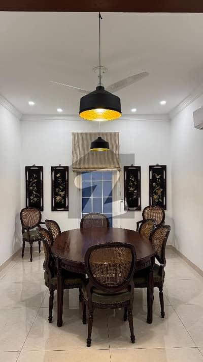 ایف ۔ 7 اسلام آباد میں 3 کمروں کا 1 کنال زیریں پورشن 5.1 لاکھ میں کرایہ پر دستیاب ہے۔