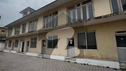 On Excellent Location 65 Marla Spacious House Available In Kacheri Chowk For sale