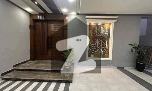 ڈی ایچ اے فیز 6 ڈیفنس (ڈی ایچ اے),لاہور میں 5 کمروں کا 1 کنال مکان 3.0 لاکھ میں کرایہ پر دستیاب ہے۔