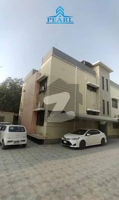 کلفٹن ۔ بلاک 8 کلفٹن,کراچی میں 4 کمروں کا 11 مرلہ فلیٹ 3.5 لاکھ میں کرایہ پر دستیاب ہے۔