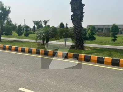 بھینی روڈ لاہور میں 4 کنال رہائشی پلاٹ 3.0 کروڑ میں برائے فروخت۔