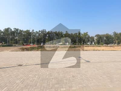 یونین لیونگ مین کینال بینک روڈ,لاہور میں 6 مرلہ کمرشل پلاٹ 4.3 کروڑ میں برائے فروخت۔