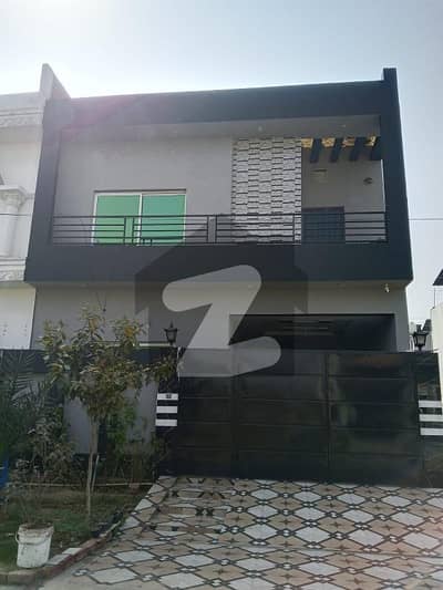 5 Marla Modern House with 4 bed rooms and A+ build quaility For Sale In L Block