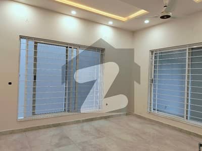 G9/1 Brand New Upper Portion 3Bed Servant