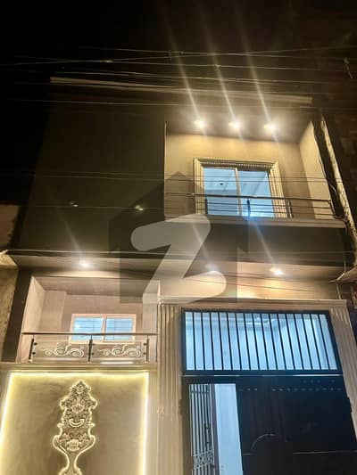 شیرشاہ کالونی - راؤنڈ روڈ لاہور میں 3 کمروں کا 3 مرلہ مکان 1.1 کروڑ میں برائے فروخت۔