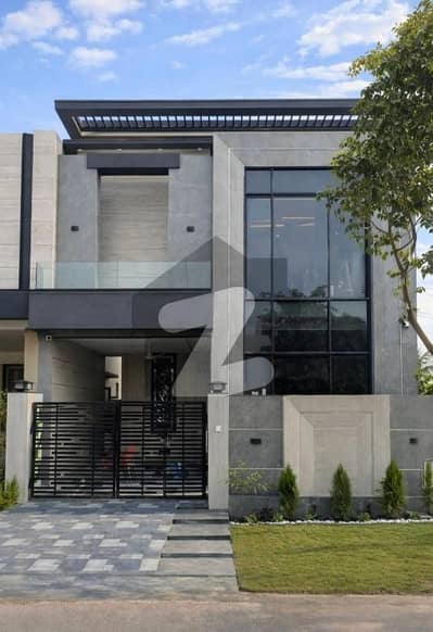 ڈی ایچ اے 9 ٹاؤن ڈیفنس (ڈی ایچ اے),لاہور میں 3 کمروں کا 5 مرلہ مکان 2.3 کروڑ میں برائے فروخت۔