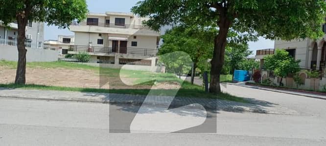 ڈی ایچ اے ڈیفینس فیز 5 ڈی ایچ اے ڈیفینس,اسلام آباد میں 1 کنال رہائشی پلاٹ 4.35 کروڑ میں برائے فروخت۔