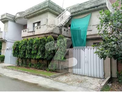 Spacious 14 Marla Double Story House for Sale in Gondal Chowk College Road Lahore
