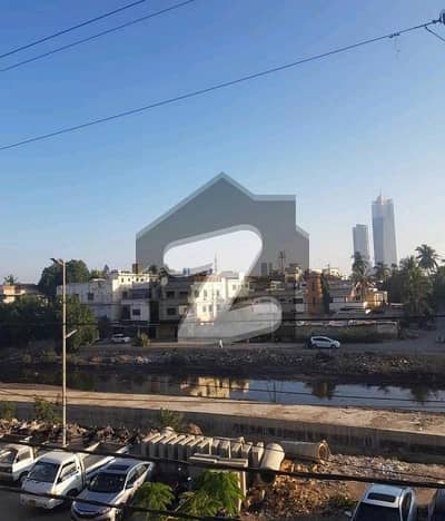 CLIFTON BLOCK 5 400 YARDS INDEPENDENT COMMERCIAL BUNGALOW FOR RENT