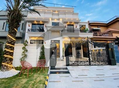 A Prime Location House At Affordable Price Awaits You