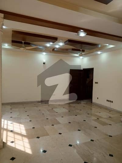 G9/3 Ground Portion 3 Bed For Rent