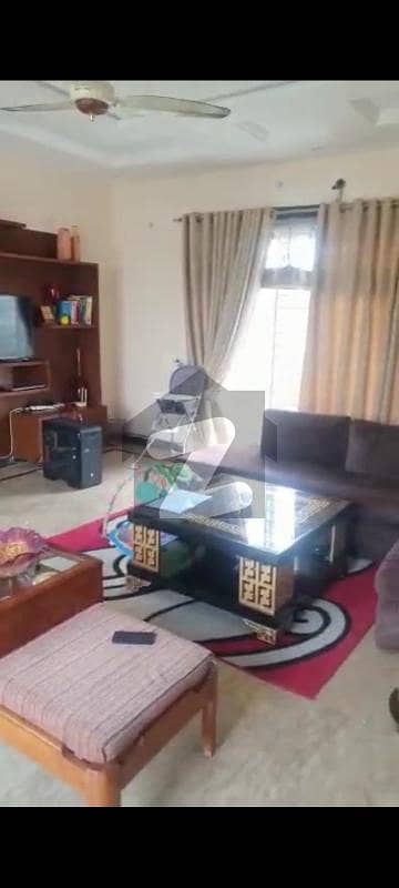 One kanal upper portion available for Rent in Central park Lahore