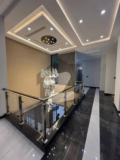 ڈی ایچ اے ڈیفینس فیز 2 ڈی ایچ اے ڈیفینس,اسلام آباد میں 3 کمروں کا 1 کنال زیریں پورشن 1.3 لاکھ میں کرایہ پر دستیاب ہے۔