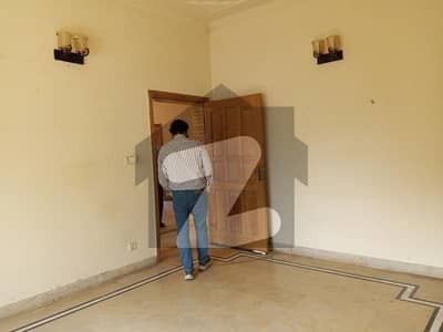 New Full House for Rent G11 -3 ideal location