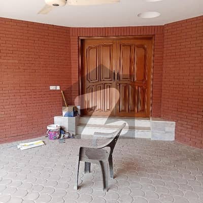 12 Marla Double Storey House for Rent in G1 Block, Johar Town, Lahore | 6 Bedrooms | Solar System Installed