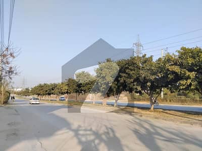 آئی ۔ 14 اسلام آباد میں 5 مرلہ رہائشی پلاٹ 82.0 لاکھ میں برائے فروخت۔