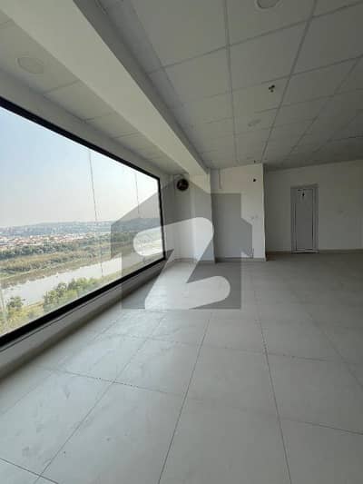 Executive Office Space for Rent Strategic & Prestigious Location