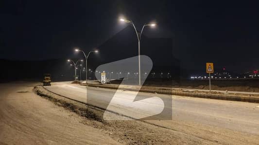 مارگلہ انکلیو اسلام آباد میں 1 کنال رہائشی پلاٹ 6.6 کروڑ میں برائے فروخت۔