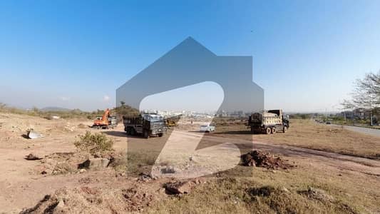 In C-16 Of C-16, A 1 Kanal Residential Plot Is Available