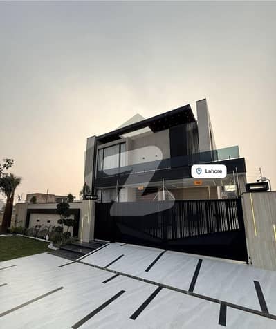 ڈی ایچ اے فیز 7 ڈیفنس (ڈی ایچ اے),لاہور میں 5 کمروں کا 1 کنال مکان 9.1 کروڑ میں برائے فروخت۔