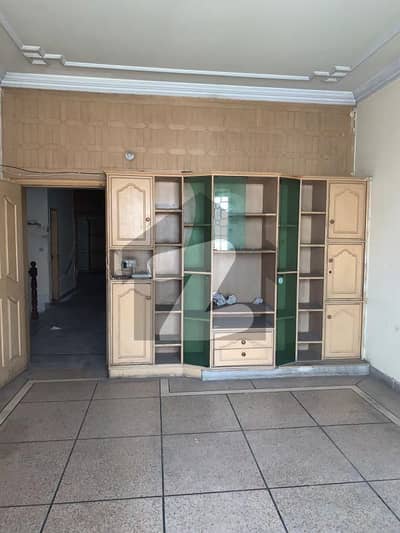 10 Marla Upper Portion For Rent