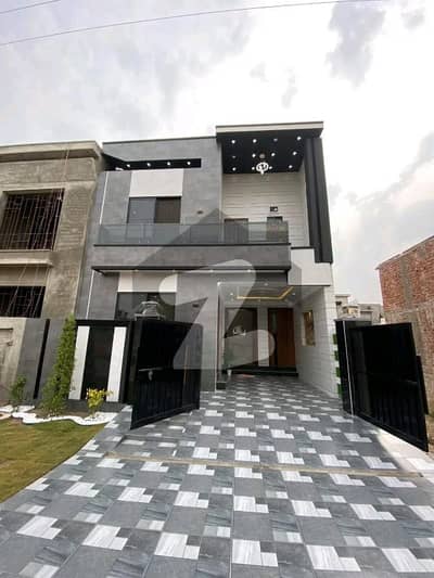 پارک ویو سٹی - ٹولپ اوورسیز پارک ویو سٹی,لاہور میں 4 کمروں کا 5 مرلہ مکان 2.2 کروڑ میں برائے فروخت۔