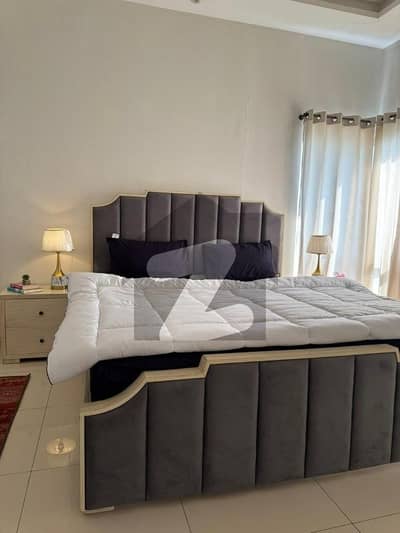 2 Bedroom Top Floor Modern Furnished Apartment