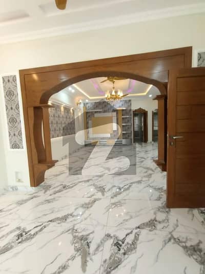 Beautiful Ground Portion In Media Town