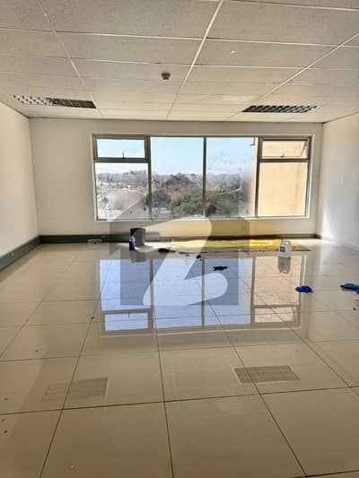 آئی ۔ 8 اسلام آباد میں 11 مرلہ دفتر 7.0 لاکھ میں کرایہ پر دستیاب ہے۔