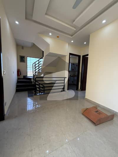 Brand New 5 Marla Upper Portion For Rent