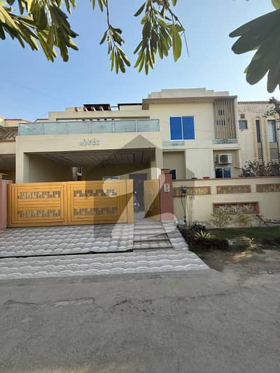 واپڈا ٹاؤن فیز 1 - بلاک اے واپڈا ٹاؤن فیز 1,واپڈا ٹاؤن,ملتان میں 4 کمروں کا 10 مرلہ مکان 3.3 کروڑ میں برائے فروخت۔ واپڈا ٹاؤن فیز 1 - بلاک اے واپڈا ٹاؤن فیز 1,واپڈا ٹاؤن,ملتان میں 4 کمروں کا 10 مرلہ مکان 3.3 کروڑ میں برائے فروخت۔