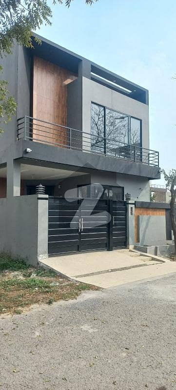 DHA REHBER   SECTOR 2  BLOCK P  5 MARLA BRAND NEW HOUSE IN REASONABLE PRICE DIRECT DEAL WITH OWNER OWSUM LOCATION FAR AWAY FROM DRAIN NEAR TO MAIN ENTRANCE SOLID CUNSTRUCTION BY OWNER