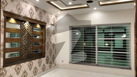 بحریہ ٹاؤن سیکٹر سی بحریہ ٹاؤن,لاہور میں 3 کمروں کا 10 مرلہ بالائی پورشن 65.0 ہزار میں کرایہ پر دستیاب ہے۔