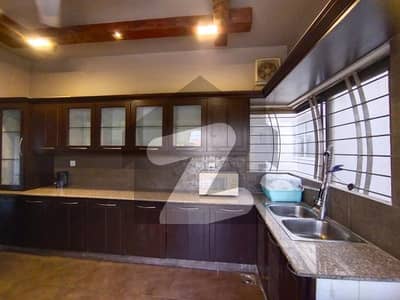 Saeed Colony 1 Kanal House Rent Furnished 5 Bead Attached Bathroom Tv Lunch 2 Kitchen 2 Garage Dabal Store