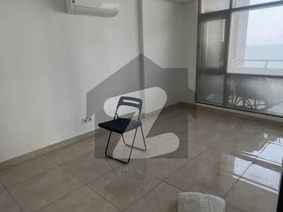 Emaar pearl tower apartment available for rent