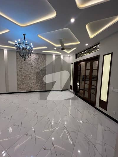 10 Marla ka spacious aur well-maintained upper portion available for rent in prime location of Zaraj Housing Scheme, Islamabad.