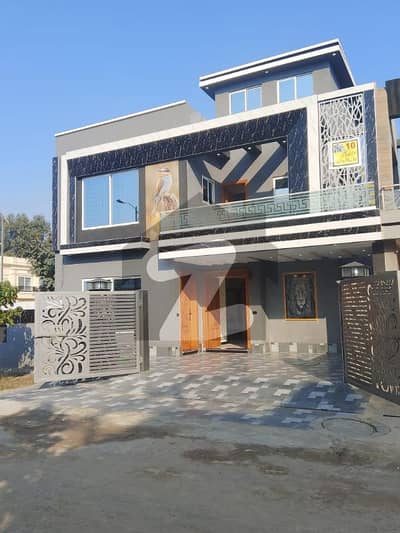 الجلیل گارڈن لاہور میں 5 کمروں کا 10 مرلہ مکان 2.7 کروڑ میں برائے فروخت۔ الجلیل گارڈن لاہور میں 5 کمروں کا 10 مرلہ مکان 2.7 کروڑ میں برائے فروخت۔