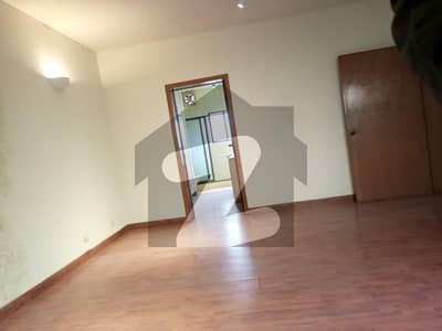 1 KANAL 10 MARLA OFFICE USE HOUSE FOR RENT UPPER MALL LAHORE