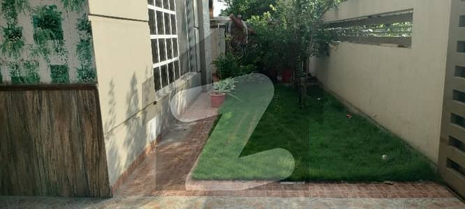 بحریہ ٹاؤن فیز 3 بحریہ ٹاؤن راولپنڈی,راولپنڈی میں 6 کمروں کا 1 کنال مکان 2.5 لاکھ میں کرایہ پر دستیاب ہے۔