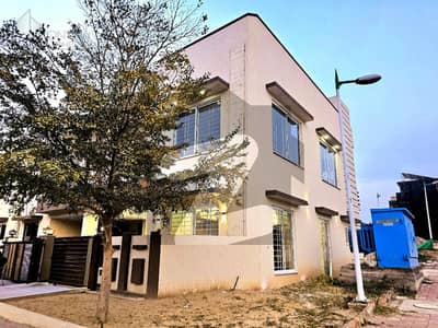 بحریہ ٹاؤن فیز 8 ۔ بلاک ایم بحریہ ٹاؤن فیز 8,بحریہ ٹاؤن راولپنڈی,راولپنڈی میں 4 کمروں کا 6 مرلہ مکان 2.55 کروڑ میں برائے فروخت۔