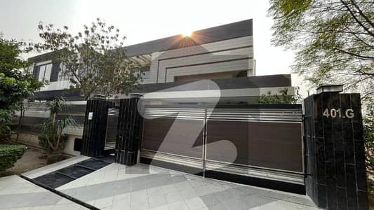 ڈی ایچ اے فیز 2 ڈیفنس (ڈی ایچ اے),لاہور میں 4 کمروں کا 10 مرلہ مکان 1.65 لاکھ میں کرایہ پر دستیاب ہے۔