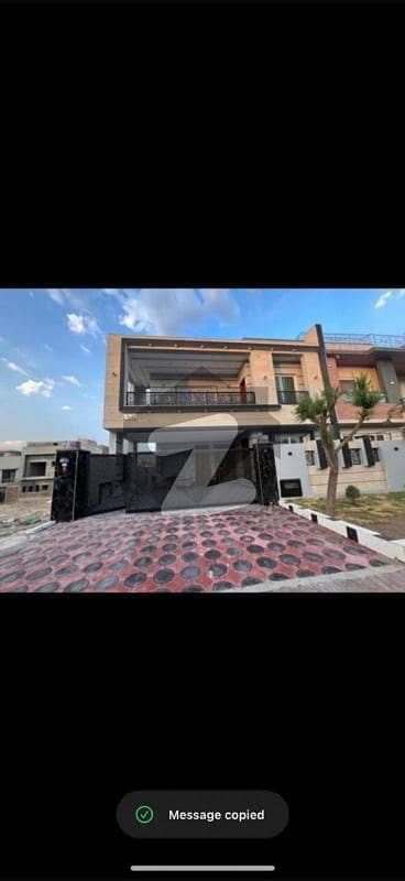 بحریہ ٹاؤن فیز 8 ۔ سیکٹر ایف - 1 بحریہ ٹاؤن فیز 8,بحریہ ٹاؤن راولپنڈی,راولپنڈی میں 5 کمروں کا 10 مرلہ مکان 3.95 کروڑ میں برائے فروخت۔