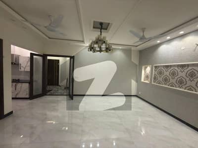 بحریہ ٹاؤن سیکٹر سی بحریہ ٹاؤن,لاہور میں 3 کمروں کا 10 مرلہ بالائی پورشن 70.0 ہزار میں کرایہ پر دستیاب ہے۔