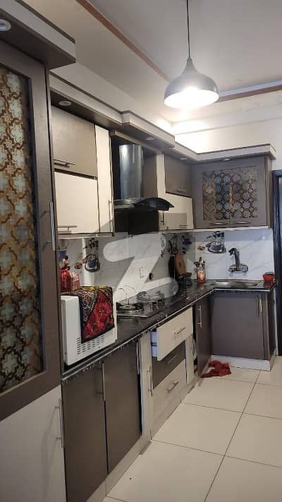 صائمہ رائل ریزیڈینسی راشد منہاس روڈ,کراچی میں 3 کمروں کا 8 مرلہ فلیٹ 88.0 ہزار میں کرایہ پر دستیاب ہے۔