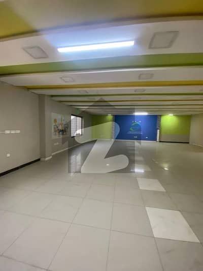 آئی ۔ 9 اسلام آباد میں 12 مرلہ دفتر 5.5 لاکھ میں کرایہ پر دستیاب ہے۔