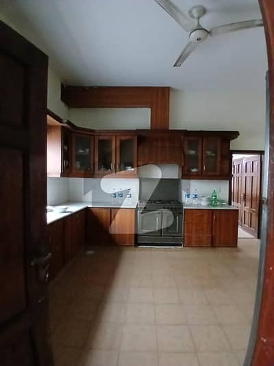 1 KANAL INDEPENDENT HOUSE FOR RENT IN VALENCIA TOWN