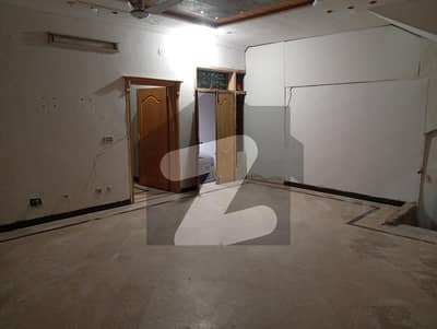 پاکستان ٹاؤن - فیز 1 پاکستان ٹاؤن,اسلام آباد میں 3 کمروں کا 10 مرلہ زیریں پورشن 45.0 ہزار میں کرایہ پر دستیاب ہے۔